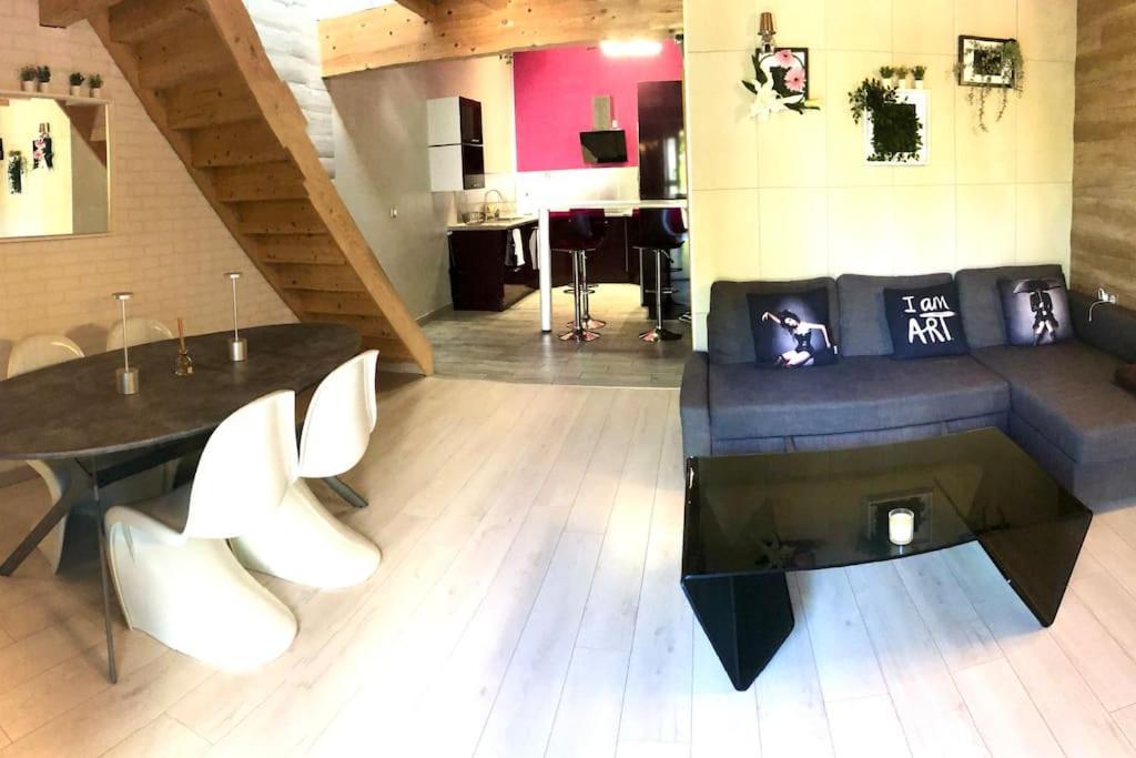 Duplex Atypique 20' De Toulouse Apartment Leguevin Ngoại thất bức ảnh